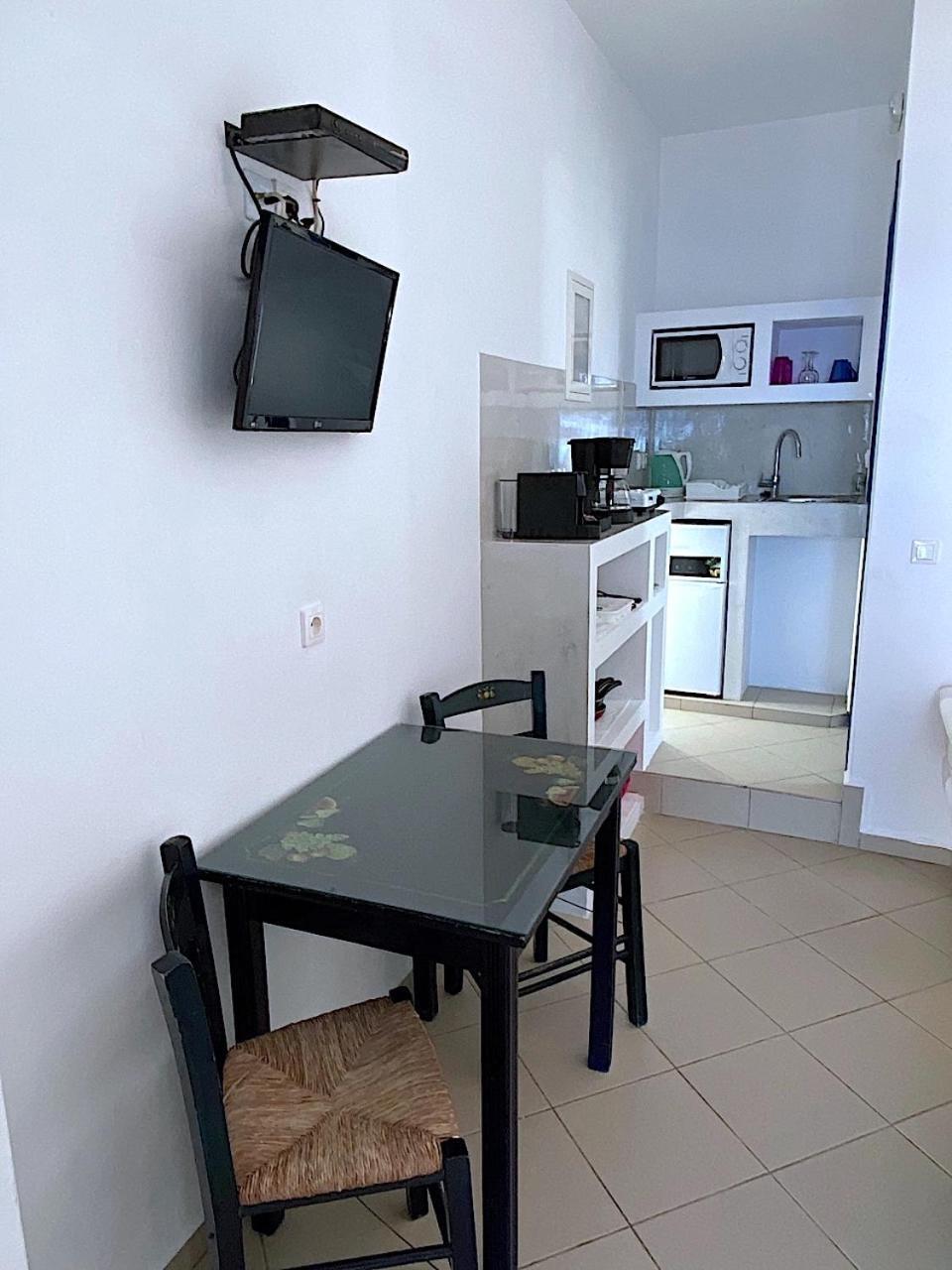 Blue Dolphin Antiparos Villas And Suites Agios Georgios  Zewnętrze zdjęcie